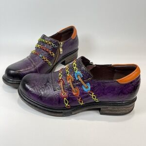 Retro Ethnic Printed Embossed Patched Stitching Leather Flats Shoes Loafers Sz 8